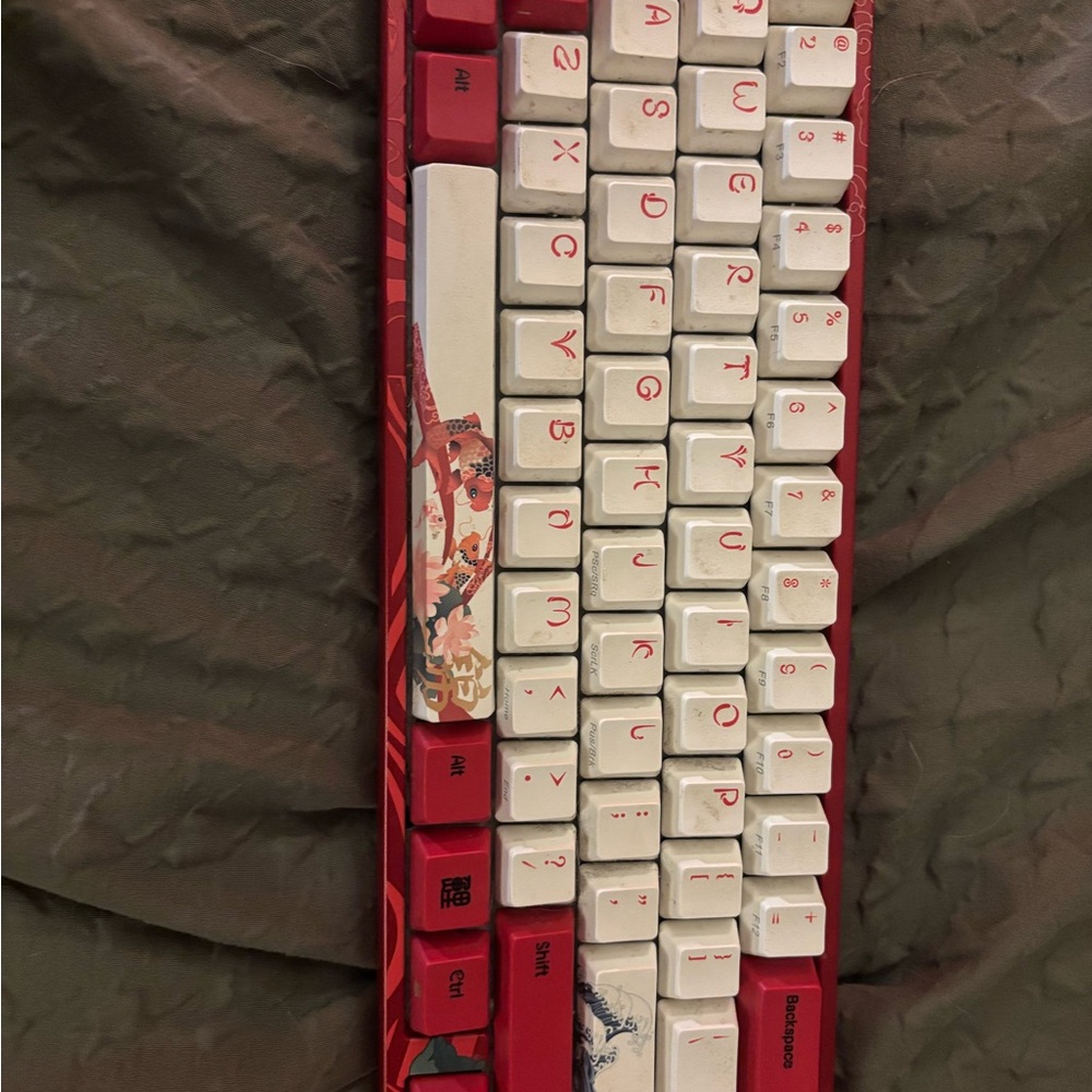 MIYABI Red and White Laptop Keyboard
